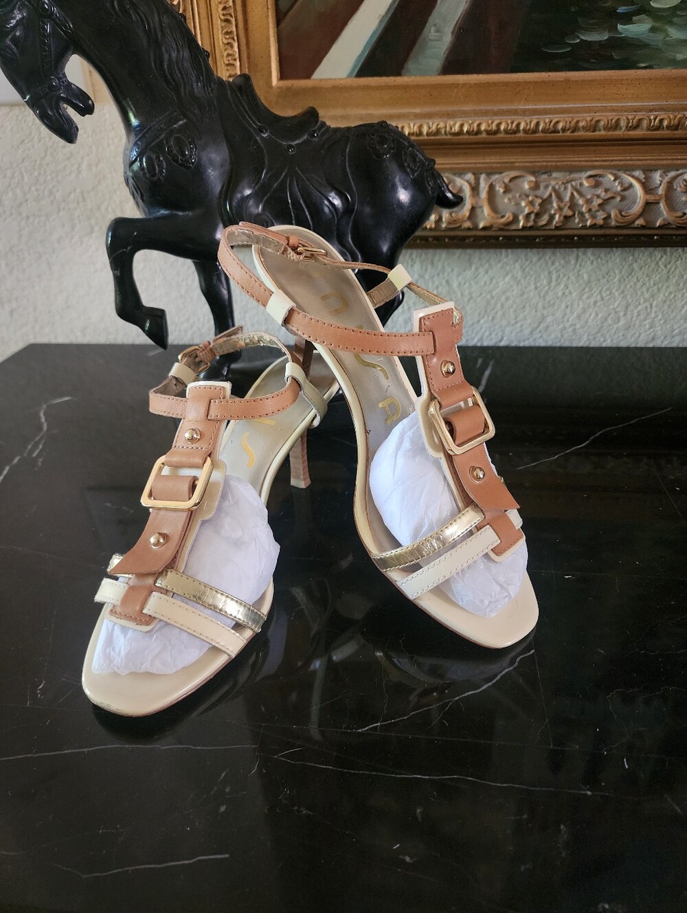 Women’s Tan & Cream Strappy Heeled Sandals! 🏖
